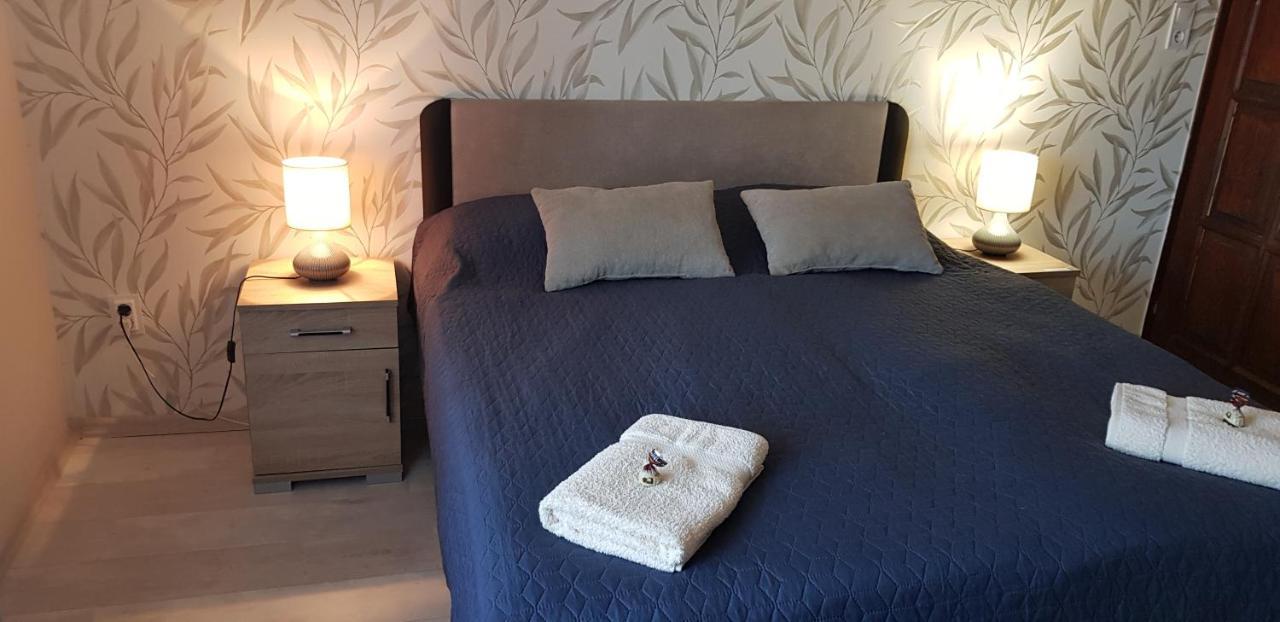Rozsa Apartmanhaz Сегед Экстерьер фото