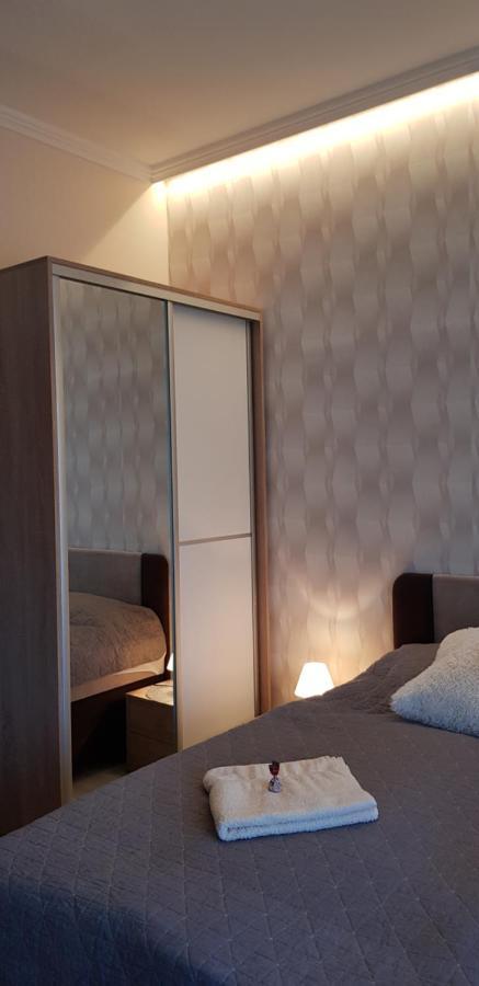 Rozsa Apartmanhaz Сегед Экстерьер фото